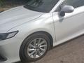 Toyota Camry 2023 годаүшін16 300 000 тг. в Семей – фото 6