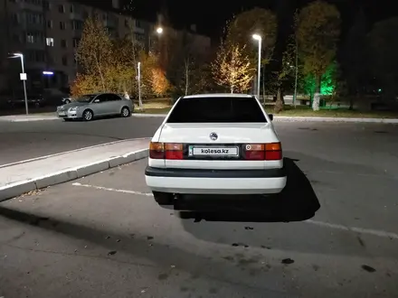 Volkswagen Vento 1993 года за 1 300 000 тг. в Караганда – фото 5