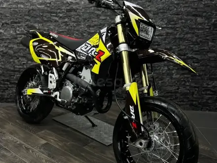 Suzuki  DR-Z 400 SM 2022 года за 3 900 000 тг. в Алматы