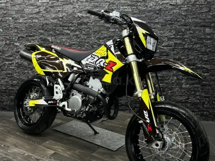 Suzuki  DR-Z 400 SM 2022 года за 3 900 000 тг. в Алматы – фото 2