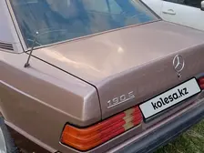 Mercedes-Benz 190, 1992
