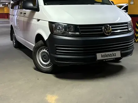 Volkswagen Transporter 2017 года за 16 000 000 тг. в Алматы – фото 2