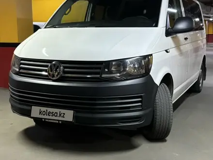 Volkswagen Transporter 2017 года за 16 000 000 тг. в Алматы – фото 3