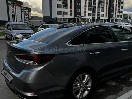 Hyundai Sonata 2017 года за 8 000 000 тг. в Усть-Каменогорск – фото 4
