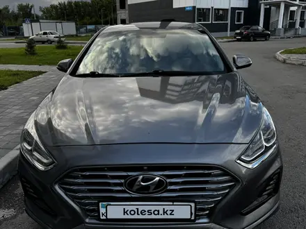 Hyundai Sonata 2017 года за 8 000 000 тг. в Усть-Каменогорск