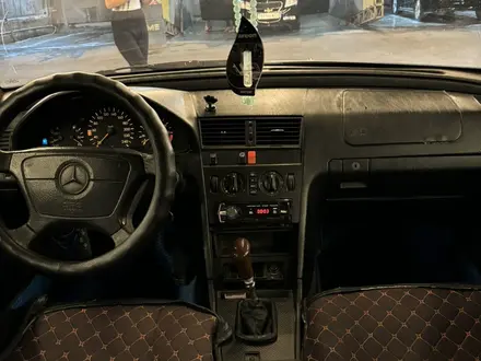 Mercedes-Benz C 220 1994 года за 1 300 000 тг. в Тараз – фото 8