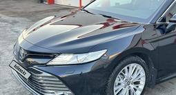 Toyota Camry 2018 года за 13 999 000 тг. в Алматы – фото 3