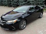 Toyota Camry 2016 года за 5 200 000 тг. в Уральск – фото 2