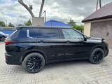 Mitsubishi Outlander 2023 года за 14 000 000 тг. в Актобе – фото 3