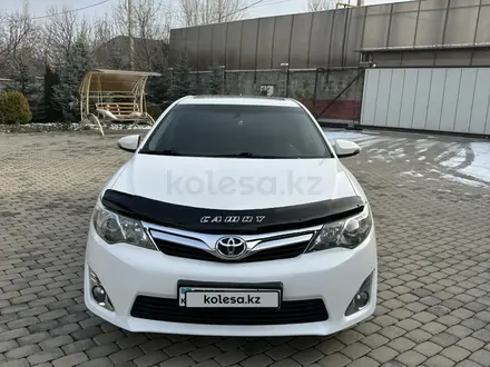 Toyota Camry 2013 года за 10 800 000 тг. в Алматы – фото 2