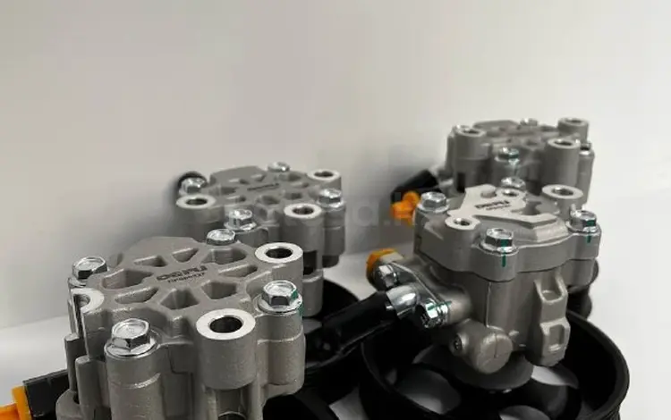 Гур насос на Toyota 2.4л за 35 000 тг. в Алматы
