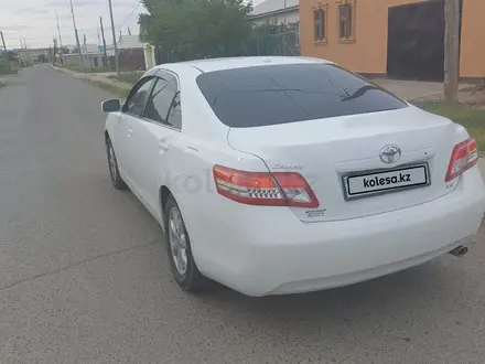 Toyota Camry 2010 года за 7 500 000 тг. в Атырау – фото 3