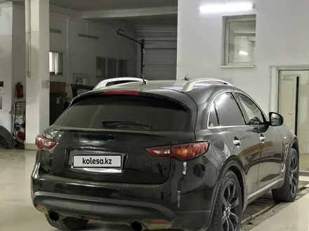 Infiniti FX50 2008 года за 5 500 000 тг. в Актобе – фото 3