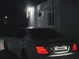 Mercedes-Benz S 500 2007 годаfor8 000 000 тг. в Атырау – фото 4