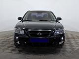 Hyundai Sonata 2005 года за 1 900 000 тг. в Астана – фото 2