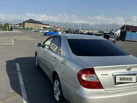Toyota Camry 2004 года за 4 000 000 тг. в Алматы – фото 2