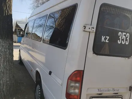 Mercedes-Benz  Sprinter 2001 года за 7 500 000 тг. в Алматы – фото 3