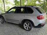 BMW X5 2008 года за 6 500 000 тг. в Шымкент – фото 2