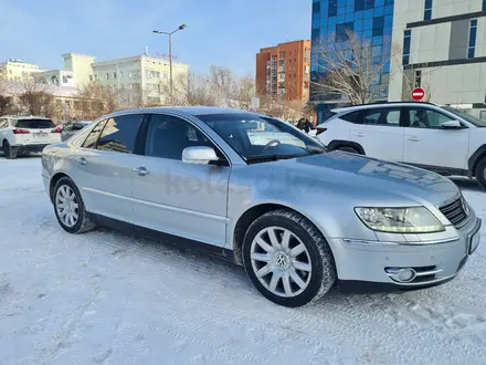 Volkswagen Phaeton 2008 года за 6 500 000 тг. в Астана – фото 2