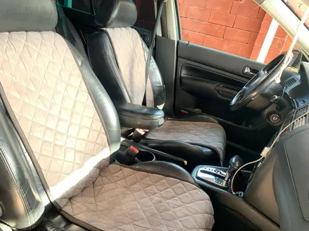 Volkswagen Jetta 2003 года за 1 800 000 тг. в Алматы – фото 10