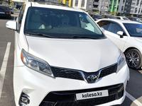 Toyota Sienna 2015 годаүшін17 000 000 тг. в Алматы