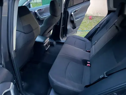 Toyota RAV4 2022 года за 16 400 000 тг. в Актобе – фото 10