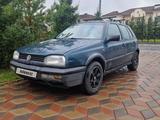 Volkswagen Golf 1993 года за 800 000 тг. в Астана
