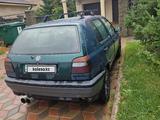 Volkswagen Golf 1993 года за 800 000 тг. в Астана – фото 3
