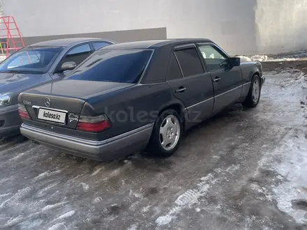 Mercedes-Benz E 280 1994 года за 2 250 000 тг. в Астана – фото 6