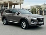 Hyundai Santa Fe 2019 года за 14 000 000 тг. в Уральск – фото 2