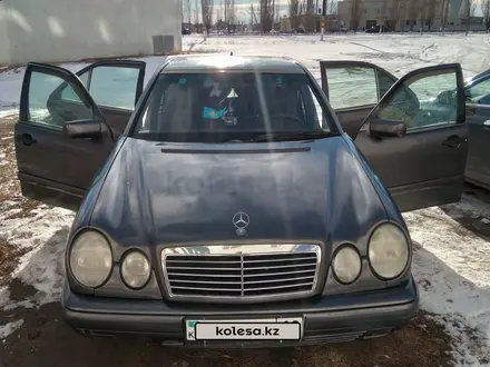 Mercedes-Benz E 230 1998 года за 3 500 000 тг. в Рудный – фото 11