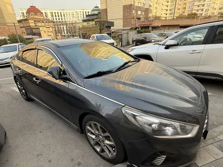 Hyundai Sonata 2018 года за 9 500 000 тг. в Алматы – фото 4