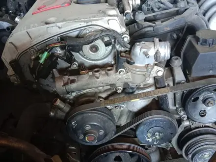 Двигатель на Мерседес С230 2.3камппрессор за 270 000 тг. в Атырау – фото 3