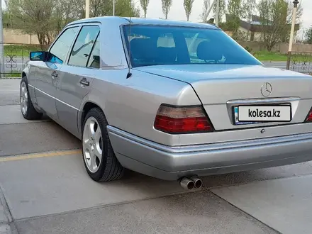 Mercedes-Benz E 280 1993 года за 3 650 000 тг. в Шымкент – фото 9