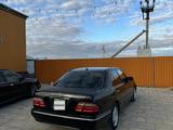 Mercedes-Benz E 320 2001 года за 3 500 000 тг. в Жанаозен – фото 3