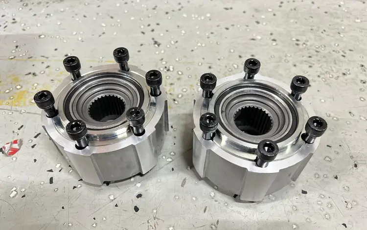 Хабы на Nissan Terrano (Ниссан терано) за 1 987 тг. в Алматы