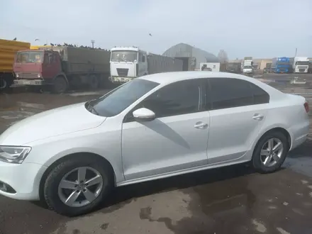 Volkswagen Jetta 2014 года за 5 200 000 тг. в Костанай – фото 2