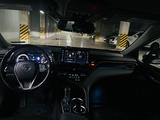 Toyota Camry 2021 года за 18 000 000 тг. в Алматы – фото 4