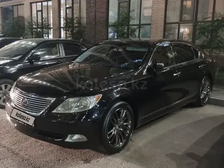 Lexus LS 460 2009 года за 8 500 000 тг. в Астана – фото 3