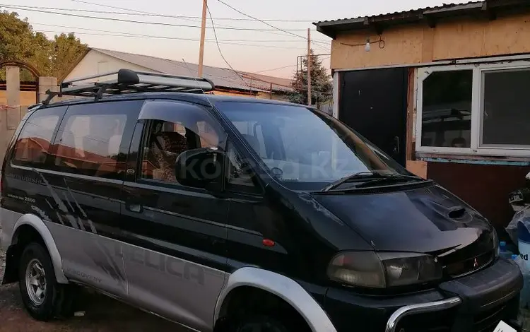 Mitsubishi Delica 1994 года за 2 700 000 тг. в Алматы