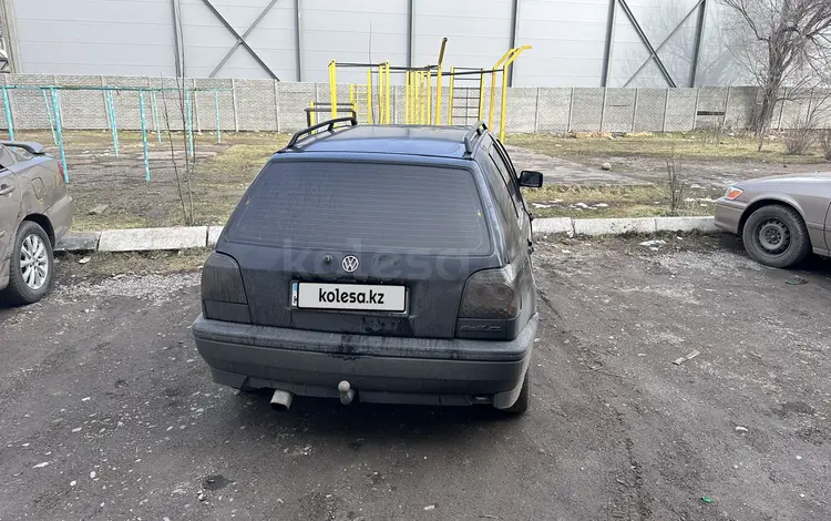 Volkswagen Golf 1993 годаfor1 000 000 тг. в Тараз