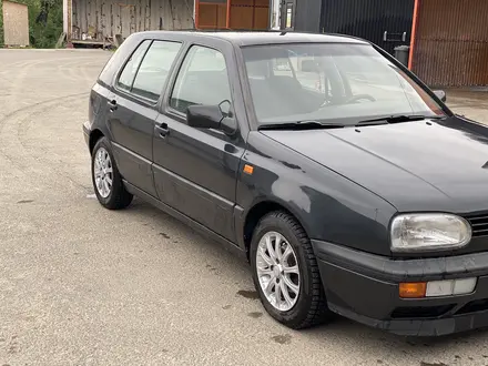 Volkswagen Golf 1994 года за 1 320 000 тг. в Есик – фото 4