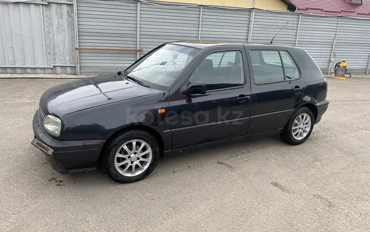 Volkswagen Golf 1994 годаүшін1 320 000 тг. в Есик