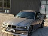 BMW 325 1994 года за 900 000 тг. в Алматы