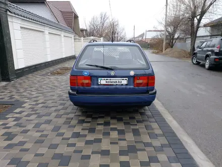 Volkswagen Passat 1993 года за 2 750 000 тг. в Шымкент – фото 21
