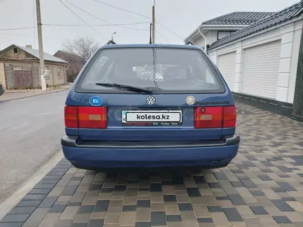 Volkswagen Passat 1993 года за 2 750 000 тг. в Шымкент – фото 31