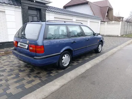 Volkswagen Passat 1993 года за 2 750 000 тг. в Шымкент – фото 41