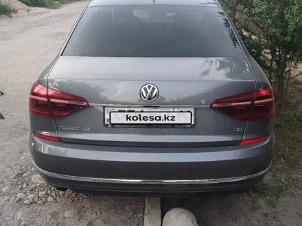 Volkswagen Passat 2017 года за 4 500 000 тг. в Алматы – фото 2