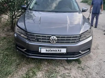 Volkswagen Passat 2017 года за 4 500 000 тг. в Алматы – фото 4