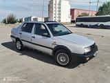 Volkswagen Vento 1993 года за 1 100 000 тг. в Сатпаев – фото 2